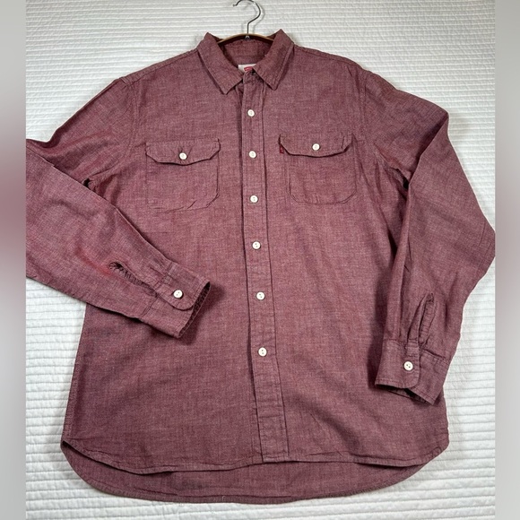 Levi's Burgundy Casual Button Down Shirt with Western Style. Size Large - Picture 4 of 8